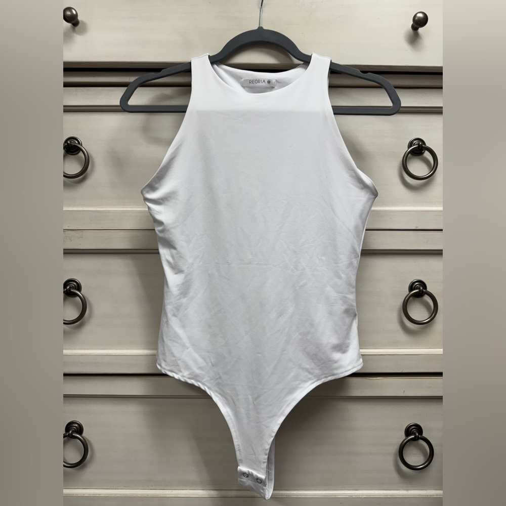 ReoRia Classic White Top